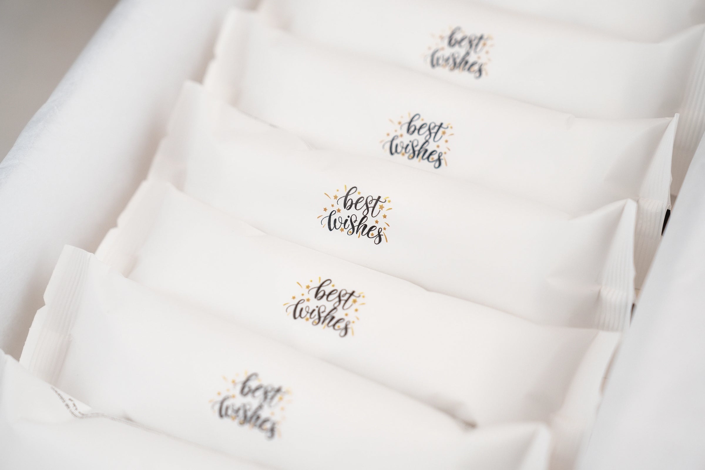 Holiday box - Oshibori Concept